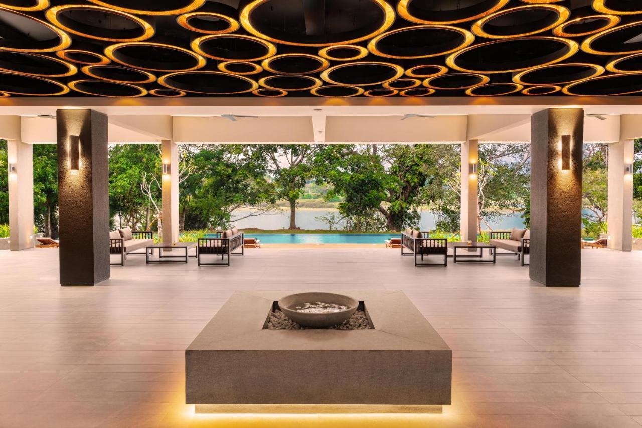 เจ็ทวิง แคนดี แกลลอรี่ Hotel แคนดี้ ภายนอก รูปภาพ