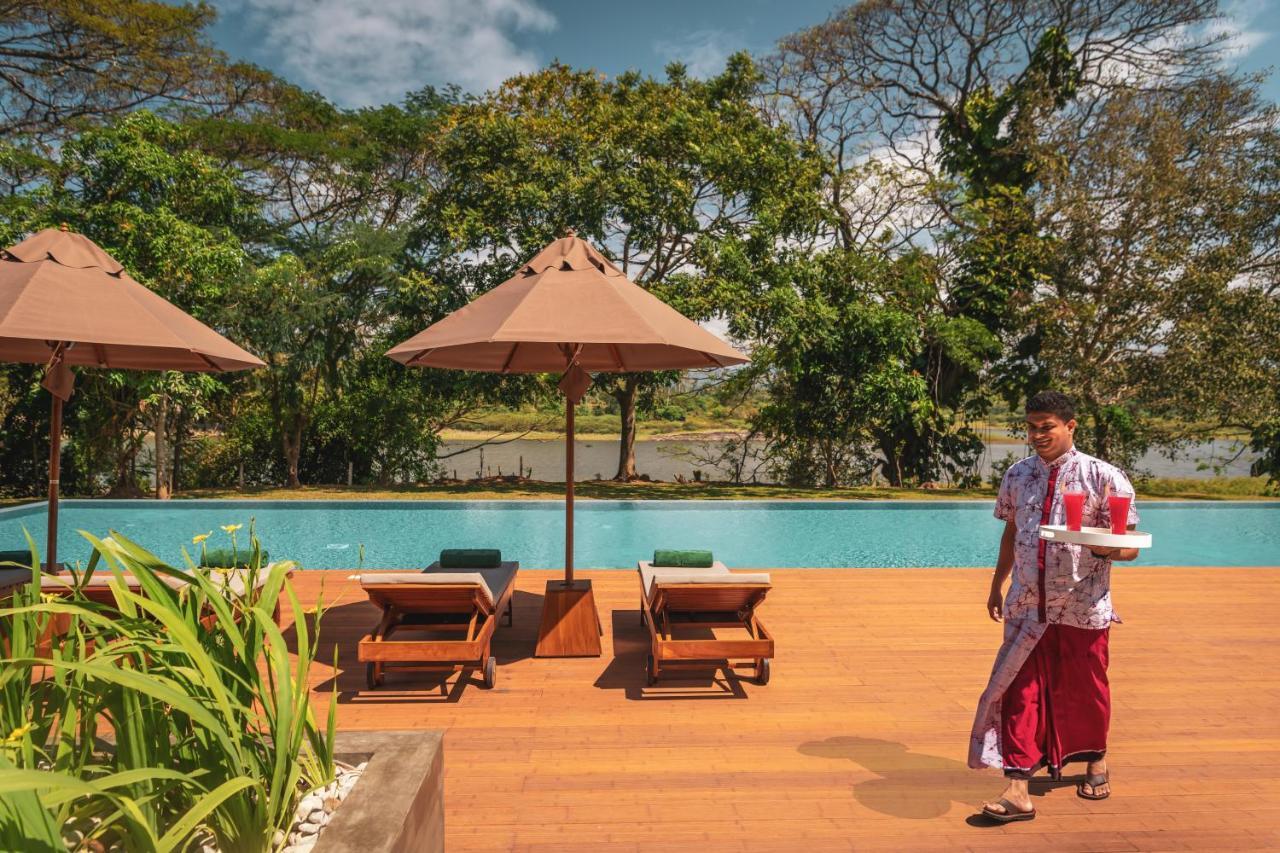 เจ็ทวิง แคนดี แกลลอรี่ Hotel แคนดี้ ภายนอก รูปภาพ